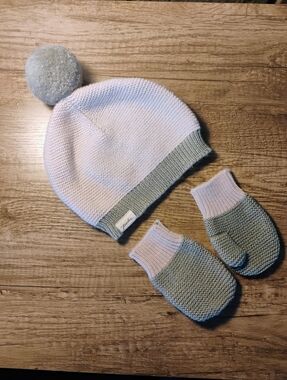 Pehr Baby Mittens And Hat